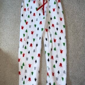 Women's Pajamas with Festive Tree Print